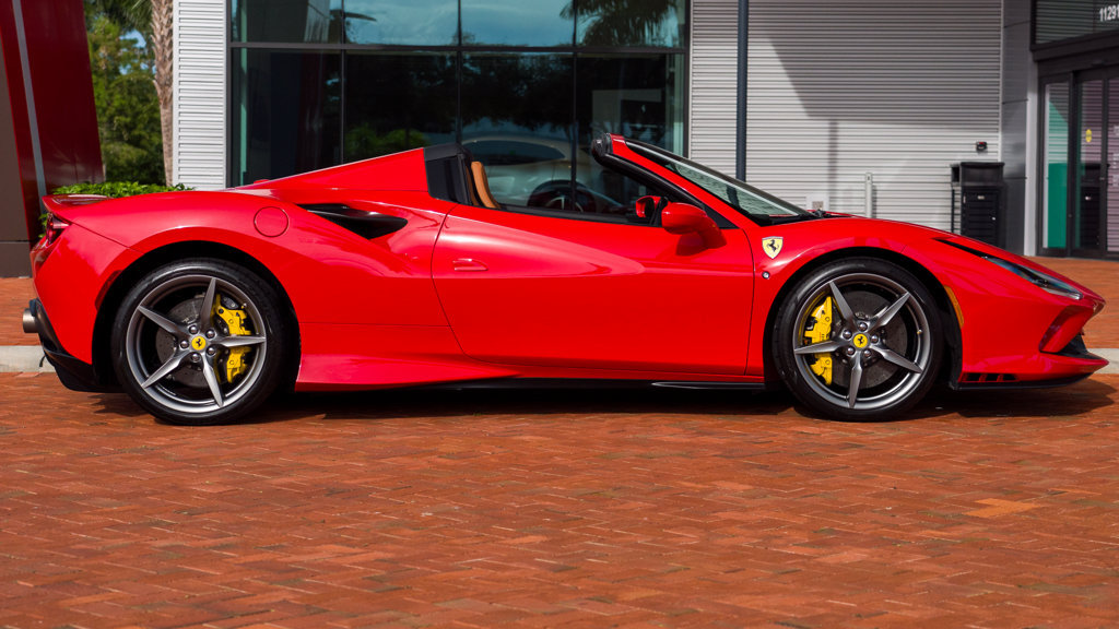 Certified 2023 Ferrari F8 Tributo RWD image 8