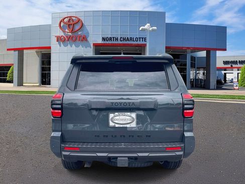 Used 2025 Toyota 4Runner TRD Off-Road AWD/4WD image 6