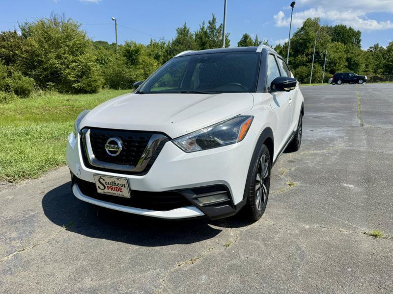 Used 2020 Nissan Kicks SR FWD image 8