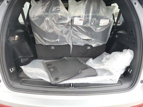 New 2025 Jeep Grand Cherokee L Limited image 24