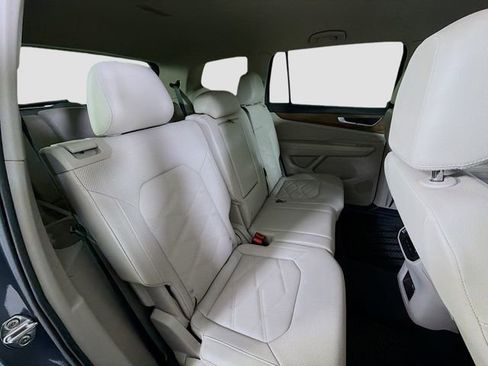 Used 2024 Volkswagen Atlas SE image 27