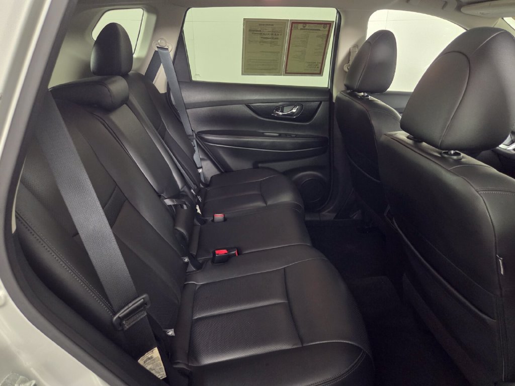 Used 2020 Nissan Rogue SL w/ Premium Package FWD image 29