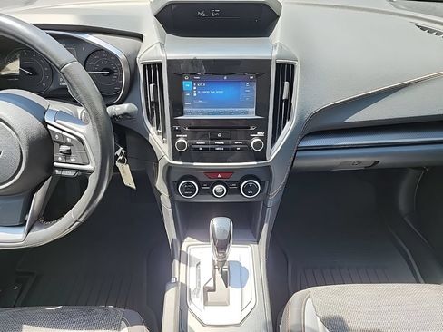 Used 2022 Subaru Crosstrek 2.0i Premium AWD/4WD image 18