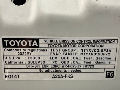 Used 2022 Toyota Camry SE image 5