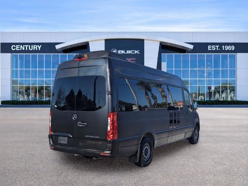 Used 2019 Mercedes-Benz Sprinter 2500 image 3