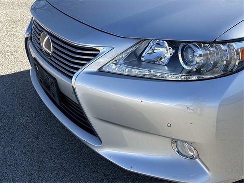 Used 2013 Lexus ES 300h image 10