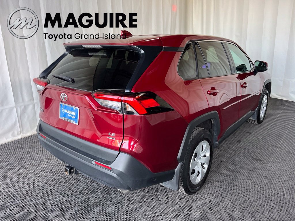 Used 2024 Toyota RAV4 LE AWD/4WD image 31