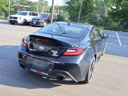 Used 2023 Toyota GR86 Premium w/ ALL Weather Mat Package (TMS) RWD image 5