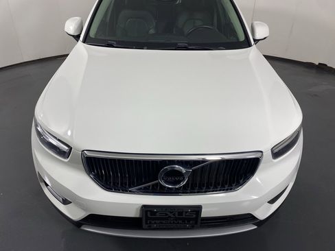 Used 2019 Volvo XC40 T5 Momentum image 6