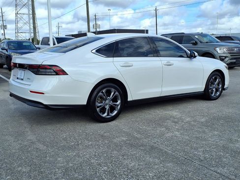 Used 2023 Honda Accord EX image 24