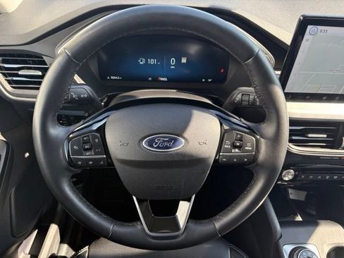 Used 2024 Ford Escape Platinum AWD/4WD image 24