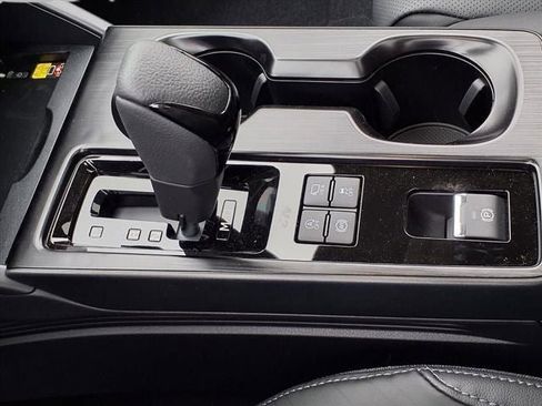 New 2026 Subaru Outback Touring XT image 32