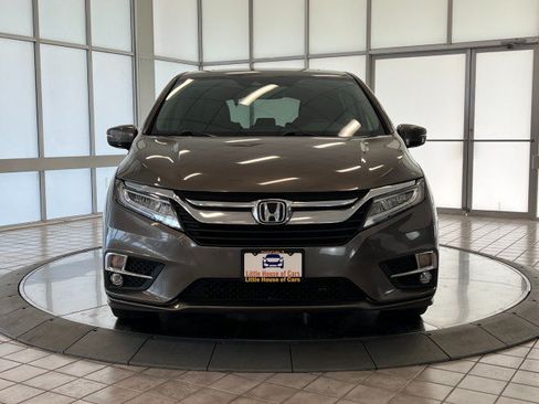 Used 2018 Honda Odyssey Elite image 2