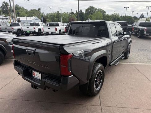 Certified 2024 Toyota Tacoma TRD Off-Road w/ TRD Off Road Premium Package AWD/4WD image 8