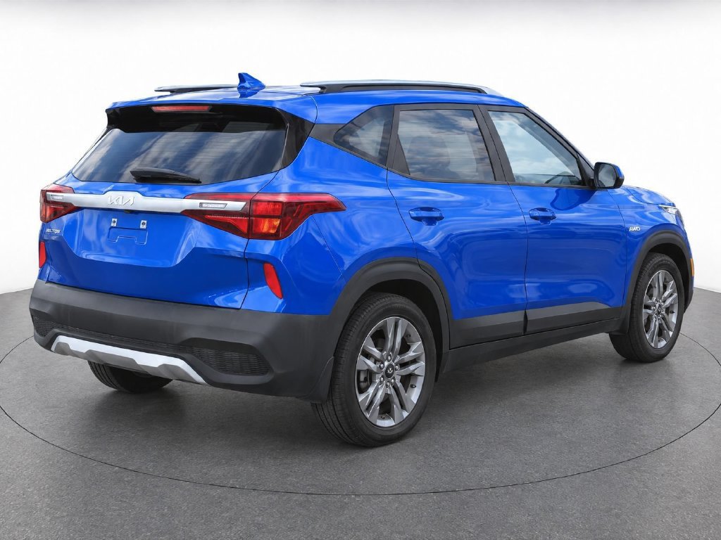 Used 2022 Kia Seltos LX AWD/4WD image 7