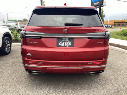 Used 2025 Buick Enclave Avenir w/ Super Cruise Package AWD/4WD image 5