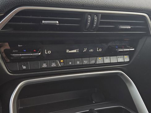 Used 2024 MAZDA CX-90 3.3 Turbo w/ Preferred Plus image 24