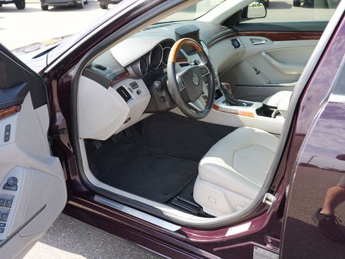 Used 2009 Cadillac CTS 3.6 RWD image 13