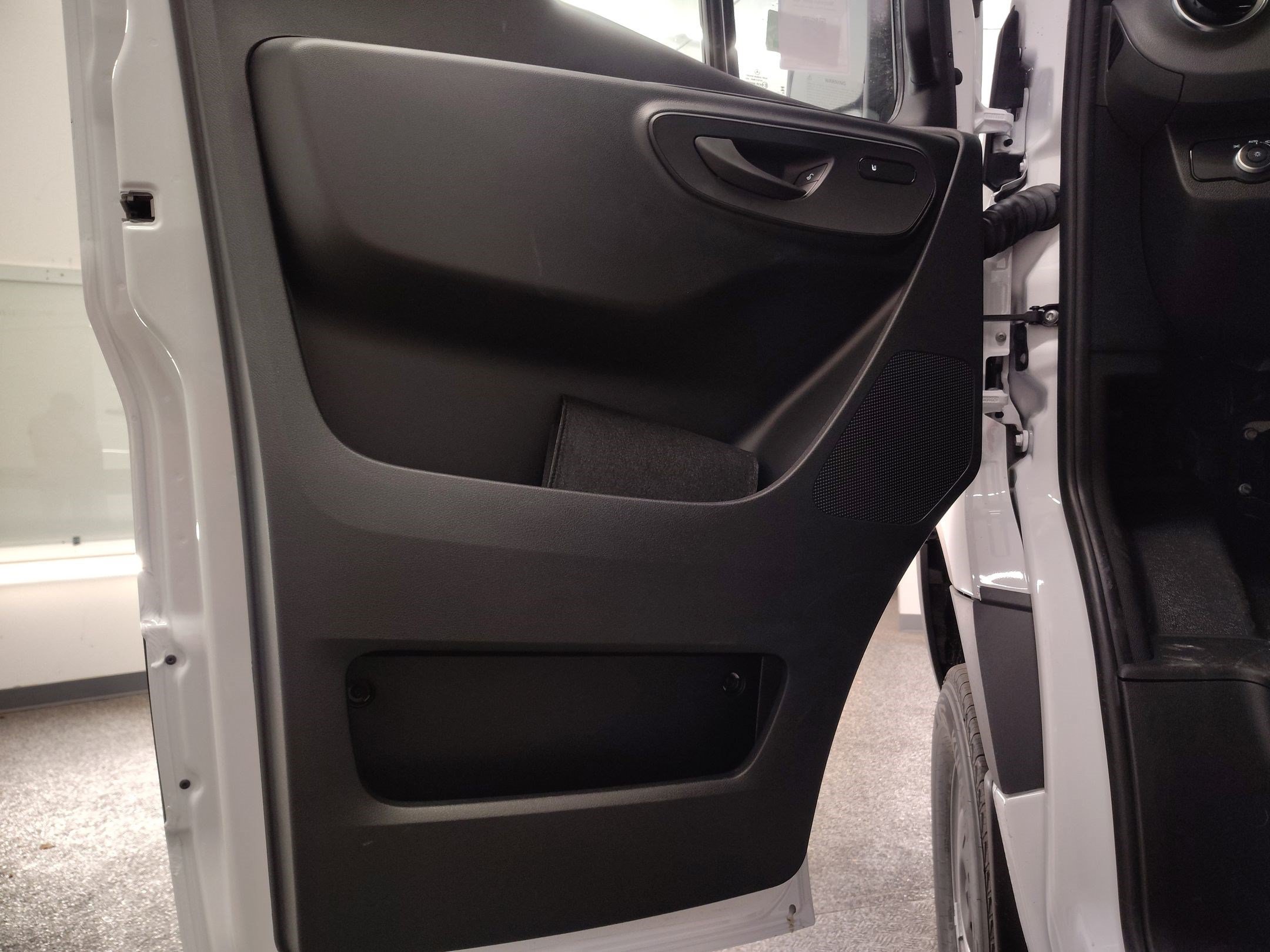 Used 2026 Mercedes-Benz Sprinter 2500 image 16