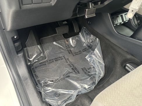 Certified 2018 Honda HR-V LX image 18