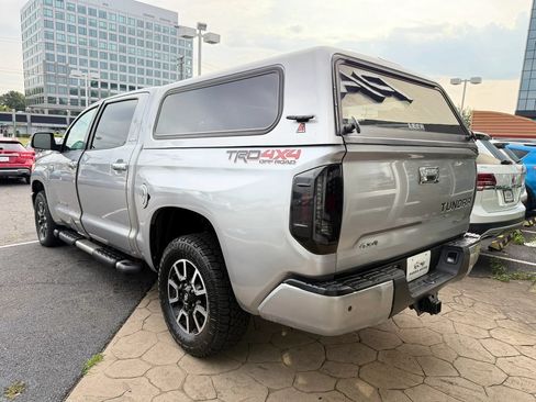 Used 2017 Toyota Tundra Limited w/ Limited Premium Package AWD/4WD image 3