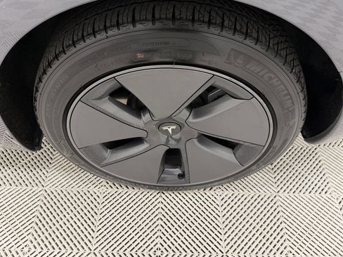 Used 2022 Tesla Model 3 image 25