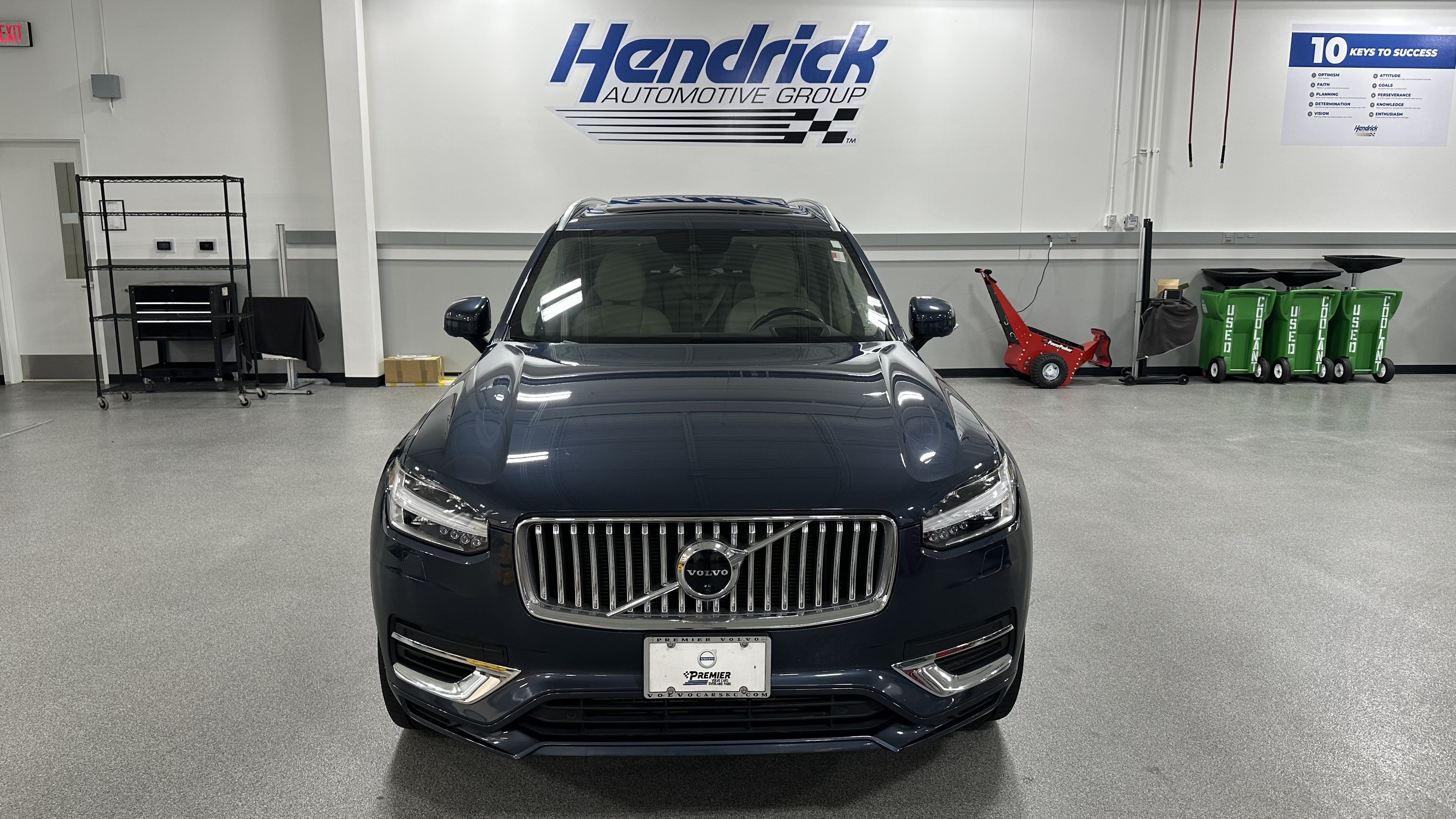 Used 2021 Volvo XC90 T8 Inscription Expression AWD/4WD image 3