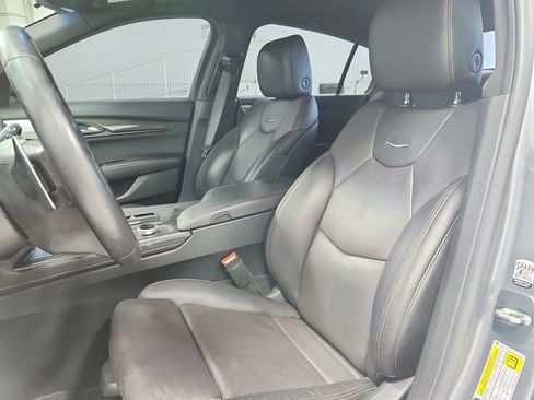 Used 2021 Cadillac CT5 V RWD image 10