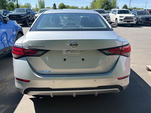 Used 2020 Nissan Sentra S FWD image 8