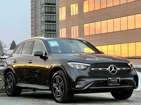 Certified 2026 Mercedes-Benz GLC 300 4MATIC image 1
