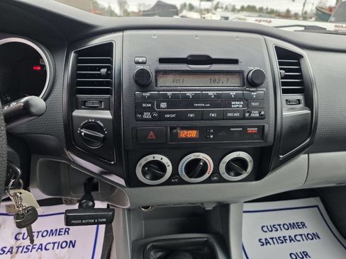 Used 2011 Toyota Tacoma 4x4 Double Cab image 21