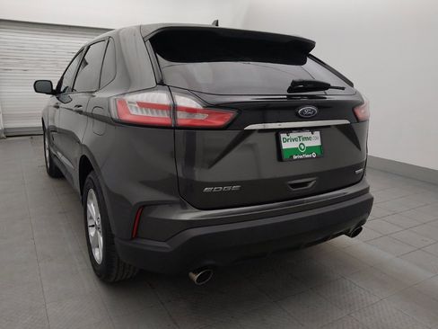Used 2019 Ford Edge SE FWD image 5