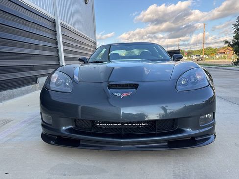 Used 2009 Chevrolet Corvette ZR1 w/ Preferred Equipment Group RWD image 16