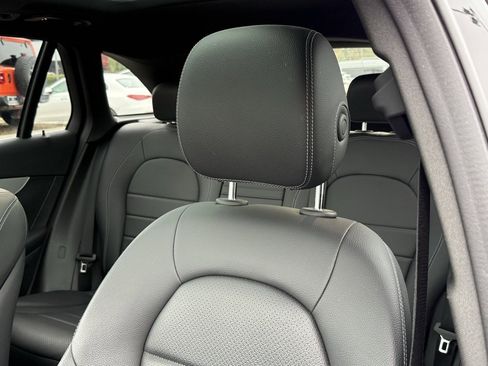 Certified 2022 Mercedes-Benz GLC 300 image 3