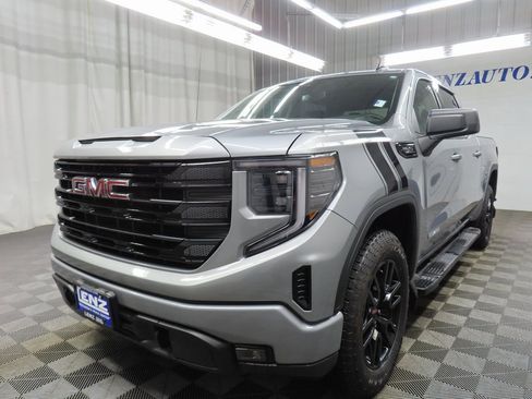 Used 2025 GMC Sierra 1500 Elevation image 6