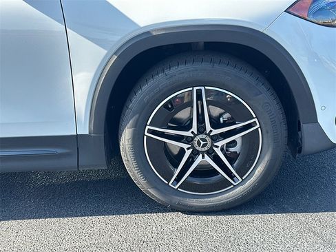 Used 2023 Mercedes-Benz EQB 250+ image 12