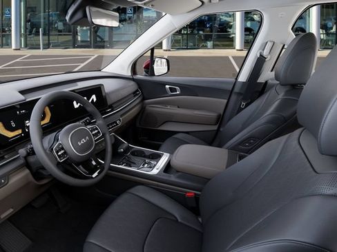 New 2026 Kia Carnival EX FWD image 17