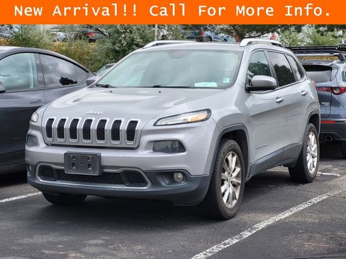 Used 2016 Jeep Cherokee Limited AWD/4WD image 4