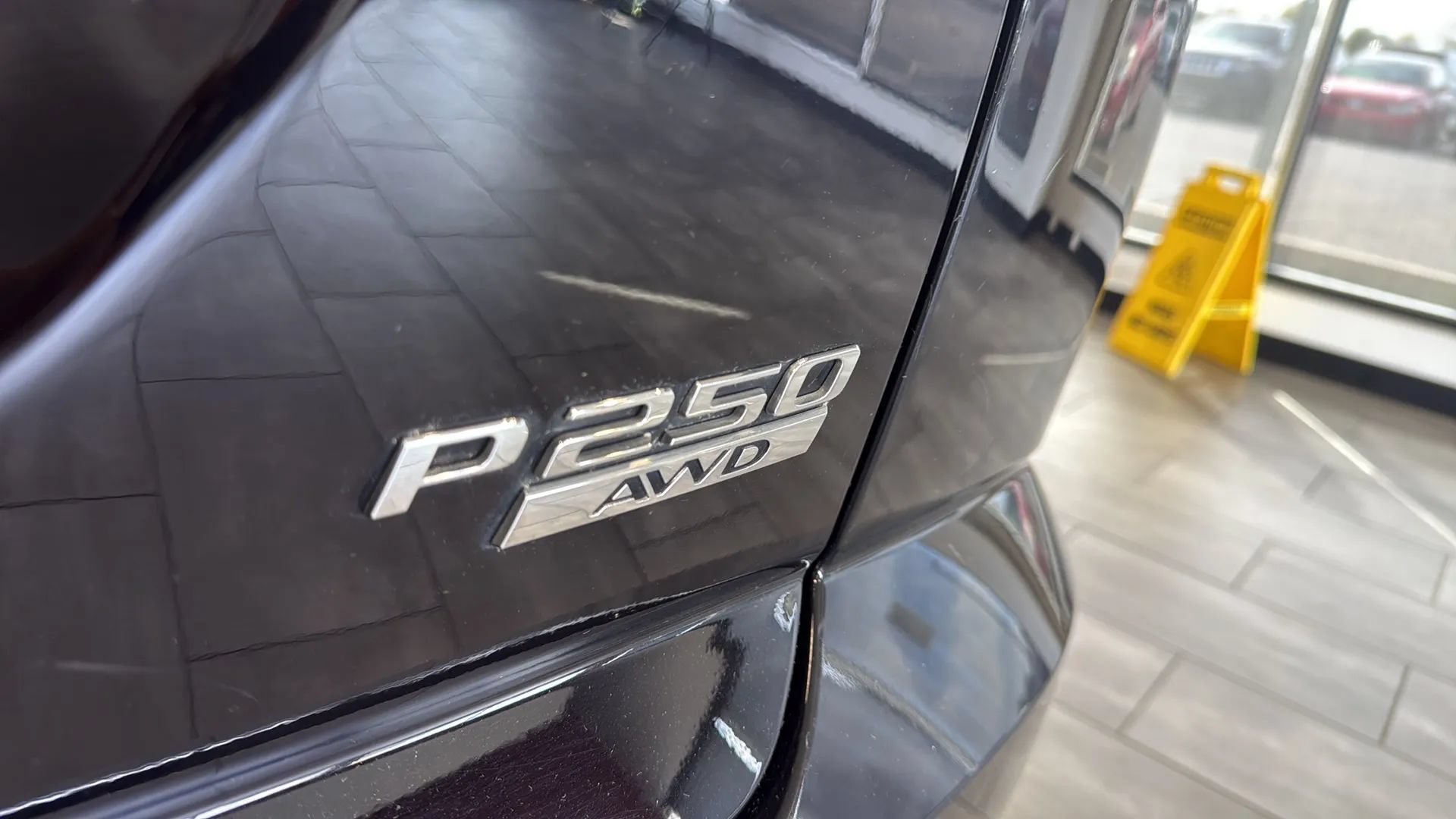 Used 2020 Jaguar E-PACE AWD/4WD image 7