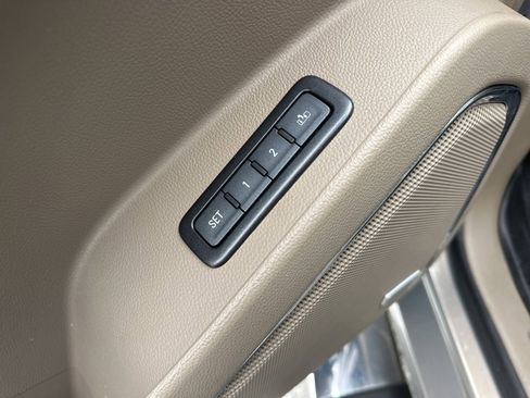 Used 2017 Chevrolet Tahoe LT w/ LT Signature Package image 11