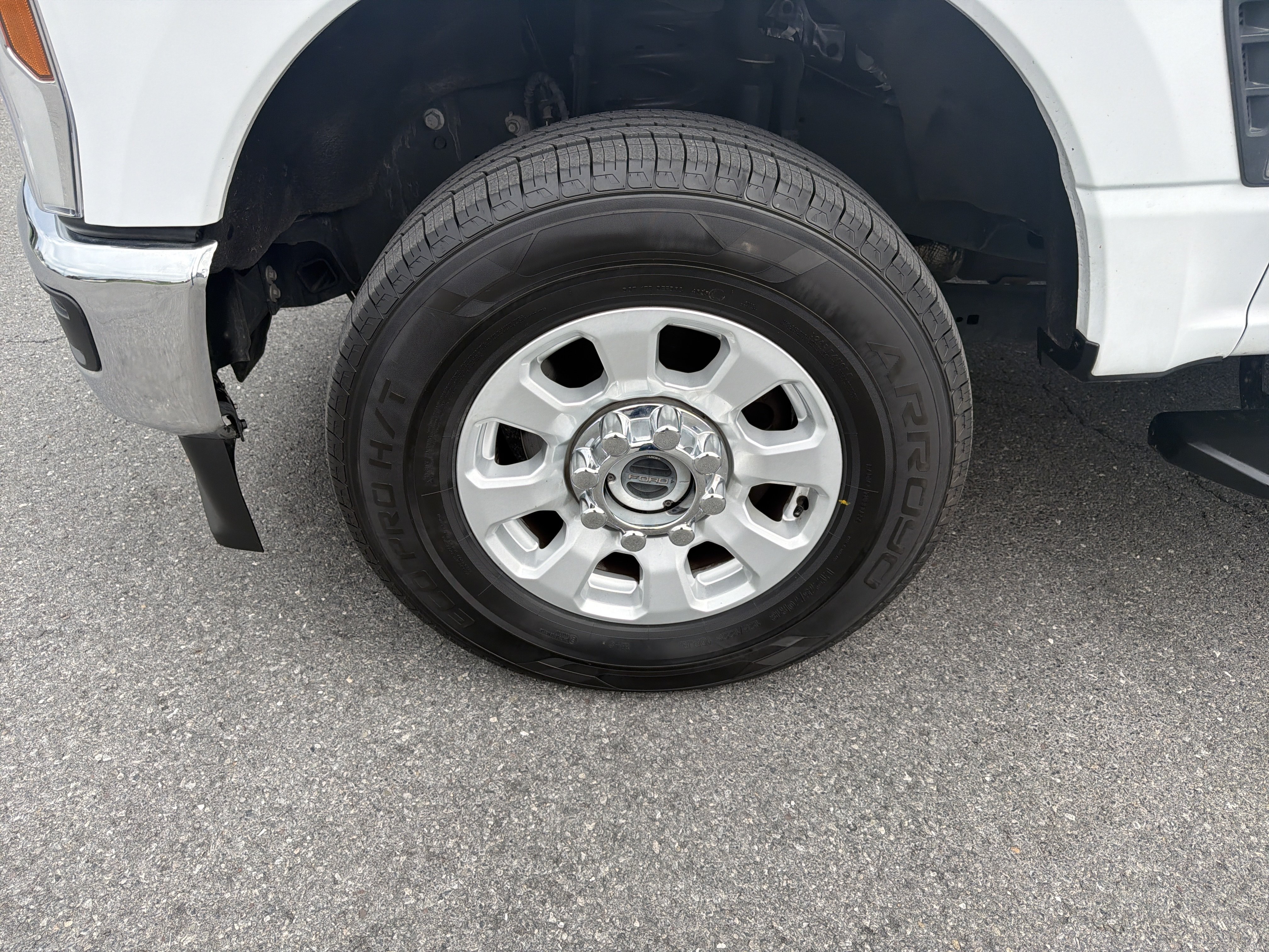 Used 2024 Ford F250 XLT AWD/4WD image 11