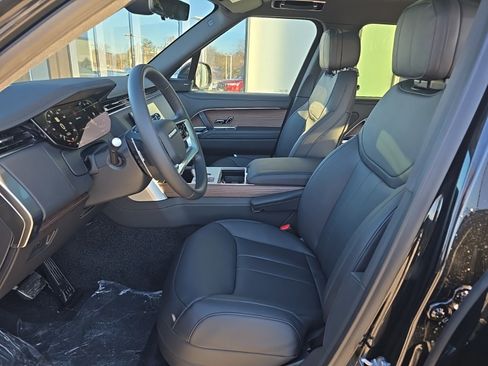 New 2026 Land Rover Range Rover SE image 10