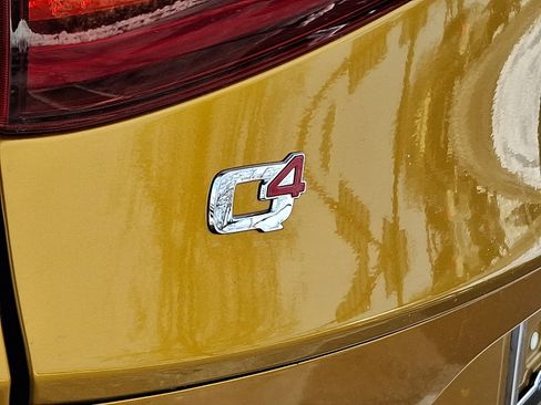 Used 2022 Alfa Romeo Stelvio Veloce image 32