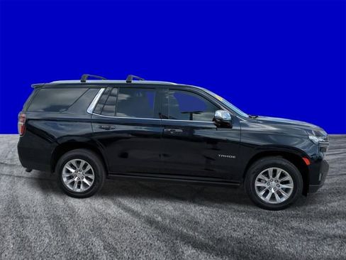 Used 2021 Chevrolet Tahoe Premier w/ Premium Package AWD/4WD image 3