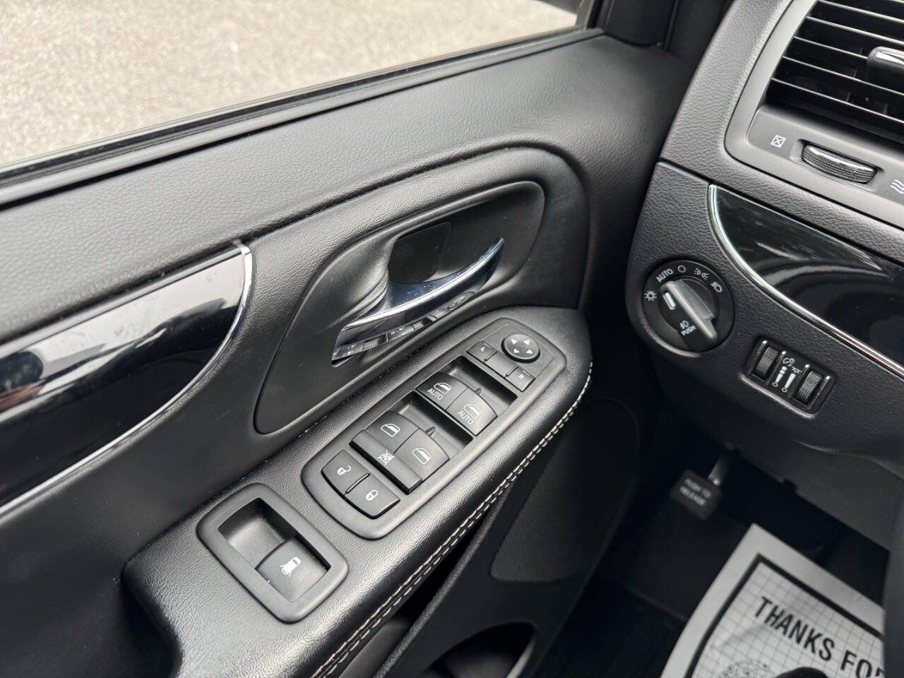 Used 2019 Dodge Grand Caravan SXT w/ Driver Convenience Group FWD image 51