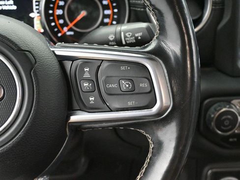 Used 2020 Jeep Gladiator Overland w/ Popular Equipment Package AWD/4WD image 16