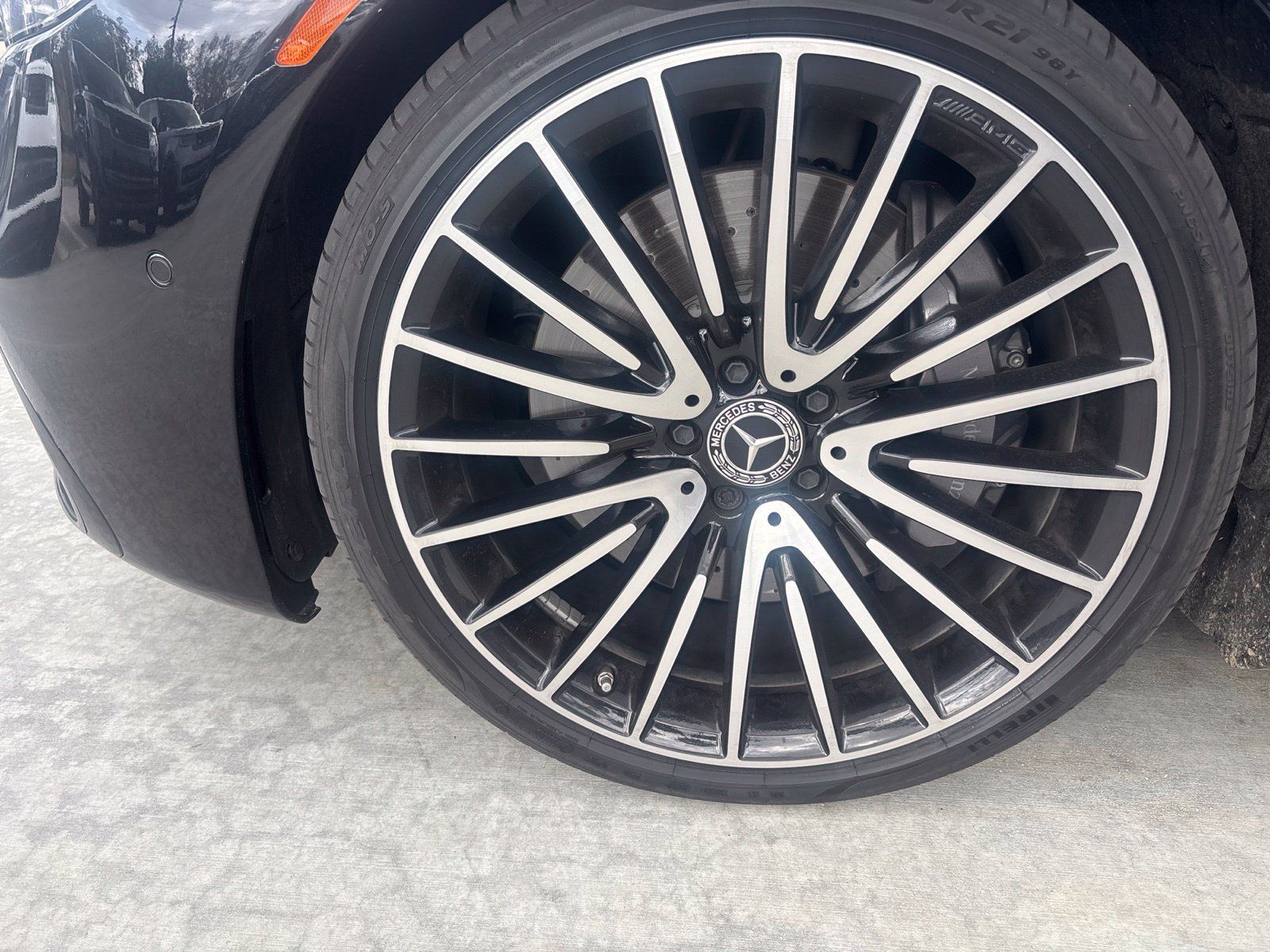 Used 2023 Mercedes-Benz S 580 4MATIC Sedan image 5