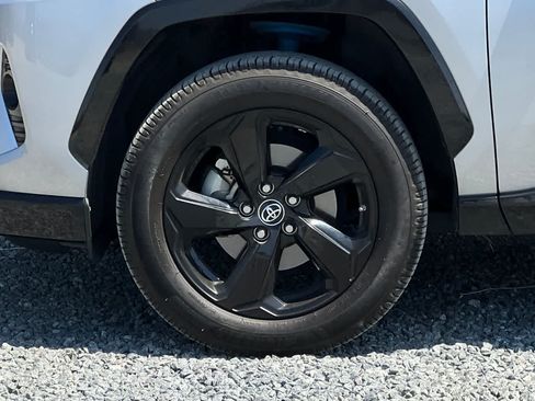 Used 2019 Toyota RAV4 XSE w/ XSE Weather Package AWD/4WD image 12