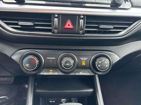 Used 2023 Kia Forte LXS w/ LXS Technology Package image 24