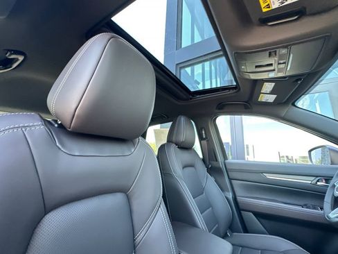 New 2025 MAZDA CX-5 Signature image 14